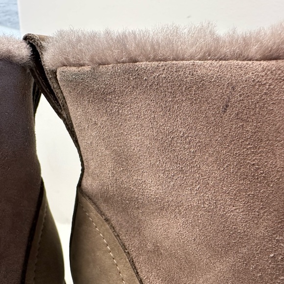 UGG Bridgit Womens 6.5 Wedge Boots Waterproof Suede Leather Sheepskin Lined Grey - Picture 4 of 12